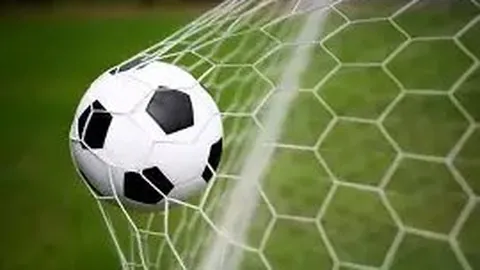 国足主场人数创新高：7万球迷见证历史盛况！