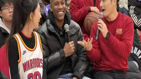 盲足健儿角逐残奥，全盲参赛者之谜