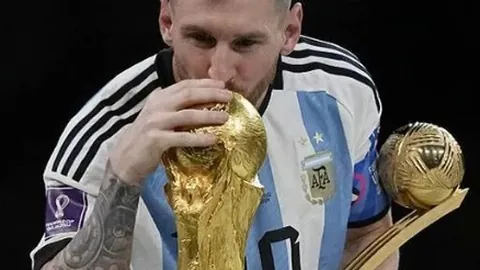 “意大利足球名帅银狐里皮宣布退役告别教练界”