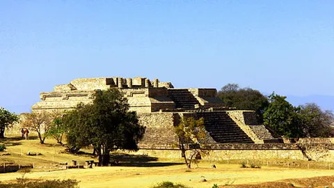 深圳足球俱乐部球员普拉利甘吉加盟伊朗波斯波利斯队