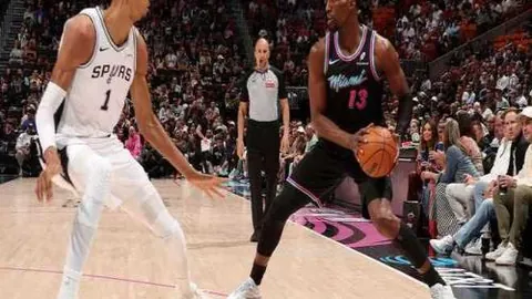 阿泰投奔阿德尔曼战队，任选防守战术风格